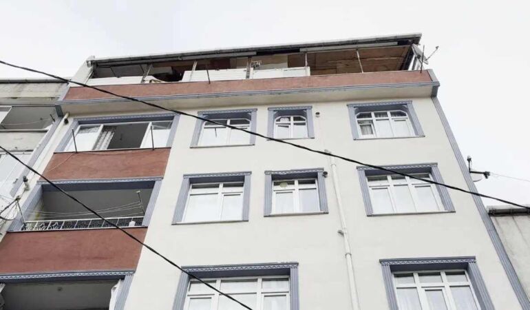 İstanbul'da bir evde 3 kişinin cansız bedeni bulundu!