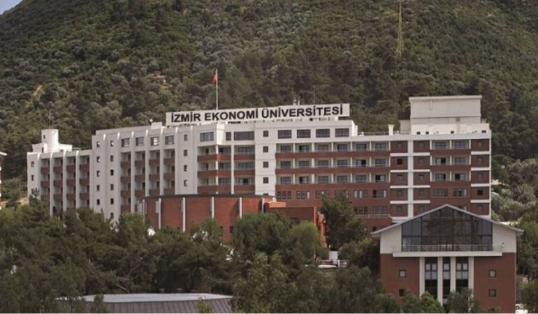 İzmir Ekonomi Üniversitesi’ndeki ‘dijital şiddet’ skandalında 1 tutuklama!