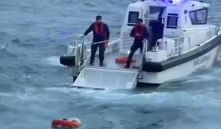 Maltepe’de denize giren genç boğularak hayatını kaybetti
