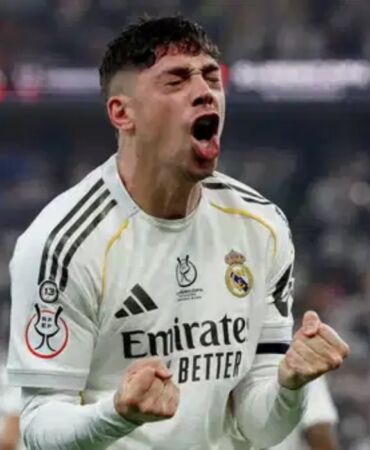 Real Madrid derbiyi geçti, finalde Barcelona ile eşleşti