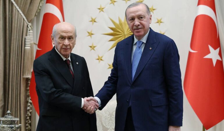 Saray'da kritik görüşme Erdoğan ve Bahçeli, bir araya geldi