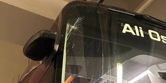 Trabzonspor’dan sert tepki: Takım otobüsüne taşlı saldırı!