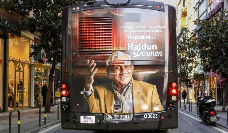 Usta sanatçı Haldun Dormen için “Saygı Otobüsü” seferde
