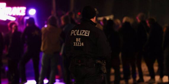 Almanya’da kanlı noel: İki kişi hayatını kaybetti