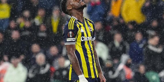 Fenerbahçe’nin FCSB maçı kamp kadrosu belli oldu: Yıldız futbolcu listede yer almadı!