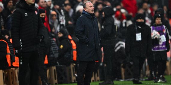 Nihat Kahveci’den flaş Sergen Yalçın tepkisi!