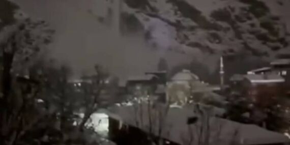 Van’ın Çatak ilçesinde 6 noktaya çığ düştü: 1 kişi hayatını kaybetti, evler tahliye edildi