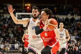 12 Dev Adam'dan Belgrad’da 82-78’lik galibiyet!