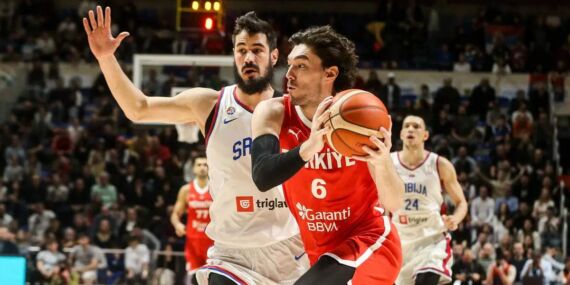 12 Dev Adam’dan Belgrad’da 82-78’lik galibiyet!
