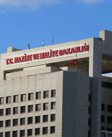 93 vergi müfettişi gözaltına alındı!