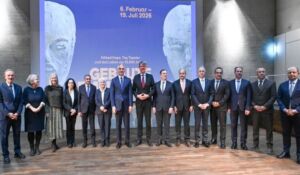 Şanlıurfa Büyükşehir Belediye Başkanı, 'Toplumun Keşfi: 12 Bin Yıl Önce Göbeklitepe ve Taş Tepeler'de Yaşam' sergisinde