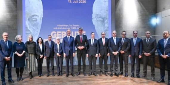 Şanlıurfa Büyükşehir Belediye Başkanı, ‘Toplumun Keşfi: 12 Bin Yıl Önce Göbeklitepe ve Taş Tepeler’de Yaşam’ sergisinde