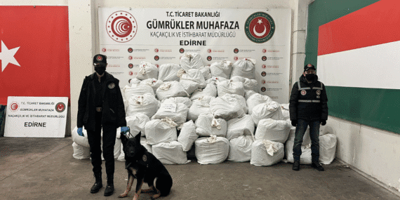 Sınırda dev operasyon: Kapıkule’de 914 kilogram esrar yakalandı