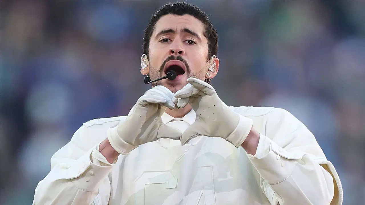 Bad Bunny'den Super Bowl'da devre arası gösterisi
