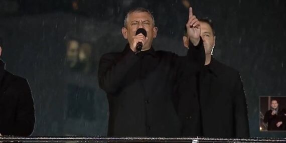 CHP’nin Ataşehir mitinginde Erdoğan’a sert mesaj: ‘Ayağınızı denk alın’