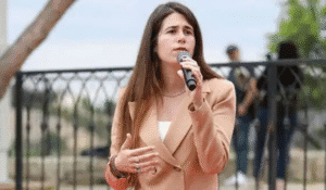 Çeşme belediyesi Lal Deniz