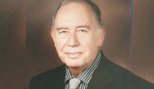 Emekli Koramiral Aydan Erol hayatını kaybetti