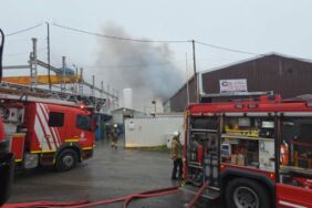 Eyüpsultan'da 3 iş yerinde yangın!