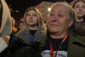 Hatay'da sessiz yürüyüşle yaşamını yitirenler anıldı