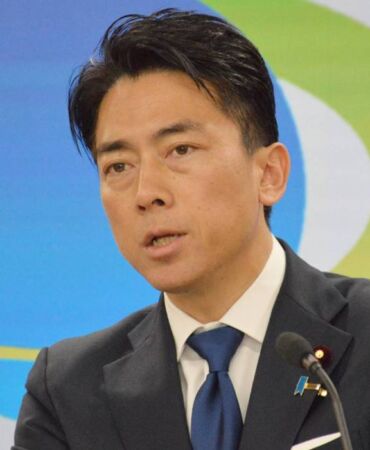 Japonya savunma bakanı Shinjiro Koizumi