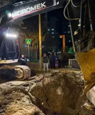 Mersin'de köprü çöktü yol trafiğe kapatıldı