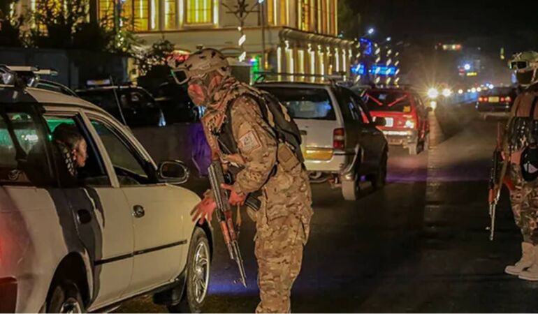 Pakistan Afganistan’a savaş ilan etti!