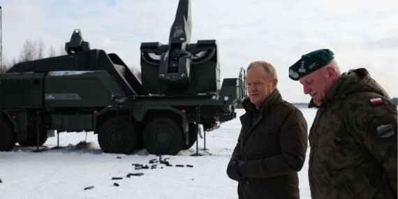 Polonya Başbakanı Tusk: ‘İran’ı derhal terk edin’