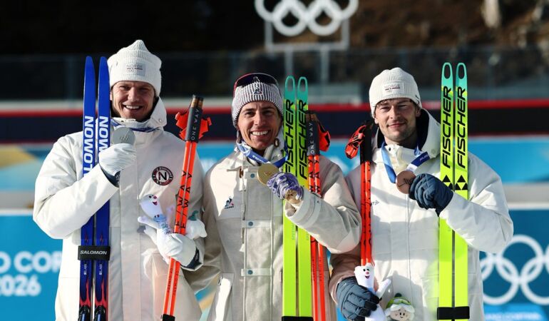 Biatlon erkekler 10 kilometre sprintte altın madalya sahibini buldu!