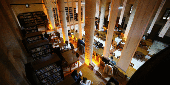 Tarihi kiliseye taşınan kütüphane 16 ayda 65 binden fazla kitapseveri ağırladı