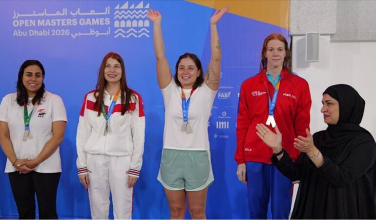 Milli yüzücü Bengisu Avcı’dan yeni masterler Türkiye rekoru!