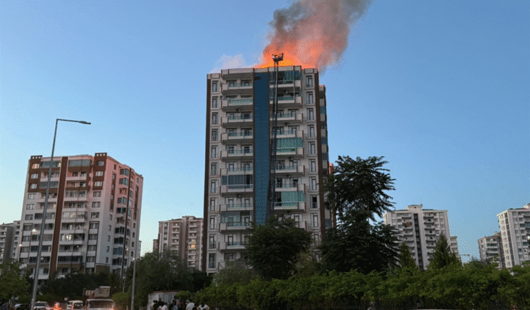 diyarbakırda yangın faciası