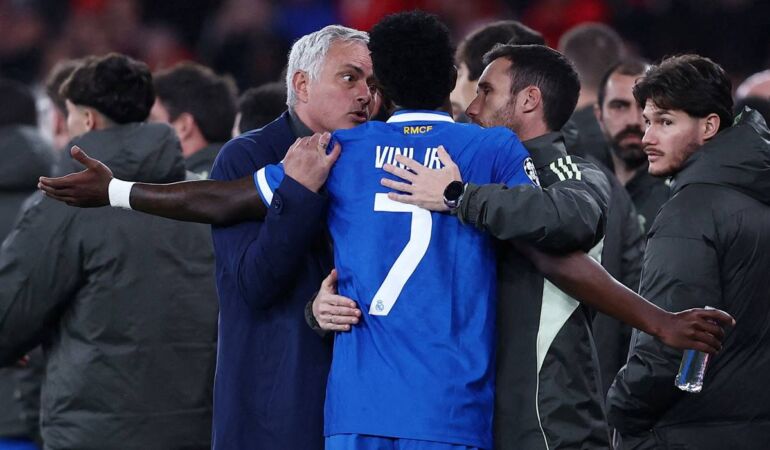 Fransız efsaneden Jose Mourinho’ya ırkçılık tepkisi!