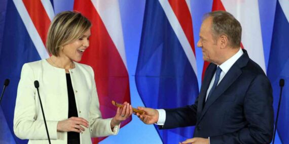 İzlanda AB üyeliği için referandum’a gidecek