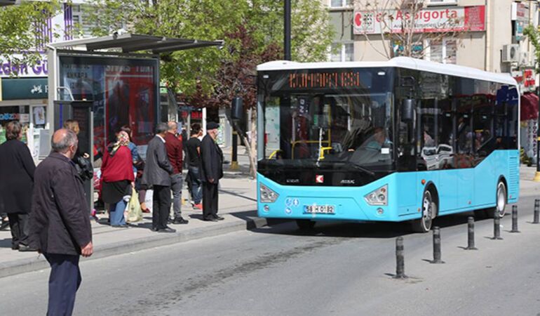 Sivas’ta dikkat çeken olay: 65 yaş üstü yurttaş halk otobüslerini toplam 3 bin 365 kez kullandı!