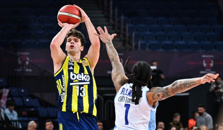 Fenerbahçe Beko, Türk Telekom’a geçit vermedi: Sarı-lacivertliler finalde Beşiktaş’ın rakibi oldu!