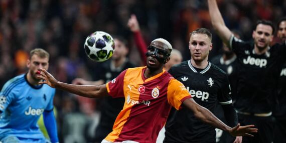 Victor Osimhen’den Galatasaray’a kötü haber!