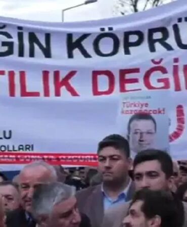 ‘Köprüler halkındır satılamaz’ CHP’nin köprü yürüyüşü yasaklandı! Ortaköy barikatlarla kapatıldı