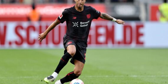 Beşiktaş’ta Palacios hamlesi: Orta sahaya takviye planı