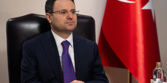 Akın Gürlek, avukatlar için başlayacak yeni dönemi açıkladı