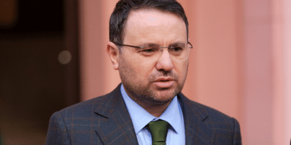 Akın Gürlek’in tapu işlemlerini sorgulayan  memur gözaltına alındı