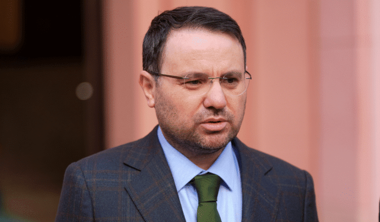 Akın Gürlek’in tapu işlemlerini sorgulayan memur gözaltına alındı