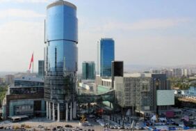 Ankara’da AVM’den yeni kural 18 yaş altına hafta sonu kısıtlaması