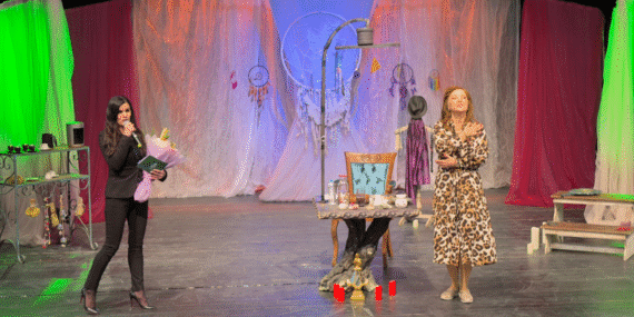 Başkentte tiyatro keyfi: Berna Laçin ‘Hayal Satıcısı’ ile sahneye çıktı