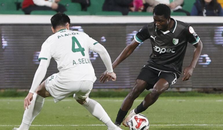 Türkiye Kupası’nda ırkçı saldırı: Taraftar tribünden çıkarıldı!
