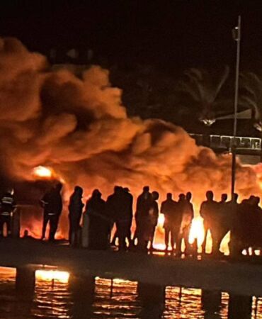 Bodrum'da 5 motoryat alev alev yandı!