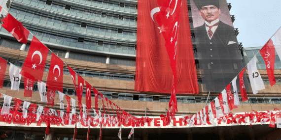 CHP’den 31 Mart paylaşımıyla tarihsel hatırlatma: ‘Baskıya ve kumpaslara teslim olmayacağız’