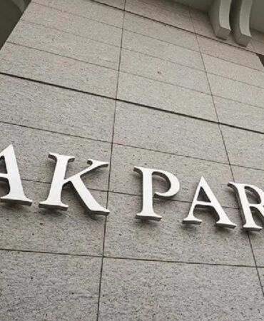 Çıldır İlçe Başkanı partisinden istifa edip AKP'ye geçti!1