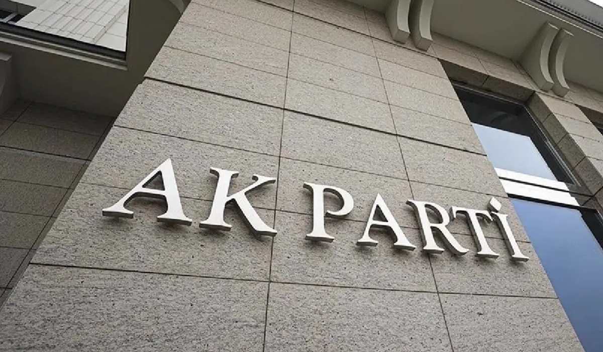 Çıldır İlçe Başkanı partisinden istifa edip AKP'ye geçti!1