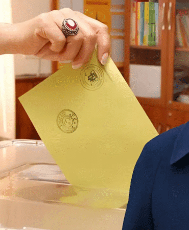 Erken seçim için iki tarih gündemde AKP’li kurmay bilgilendirdi