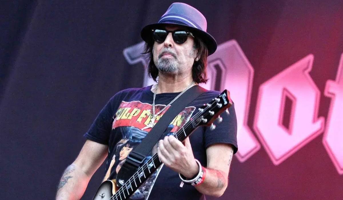 Heavy metal efsanesi Phil Campbell 64 yaşında yaşamını yitirdi